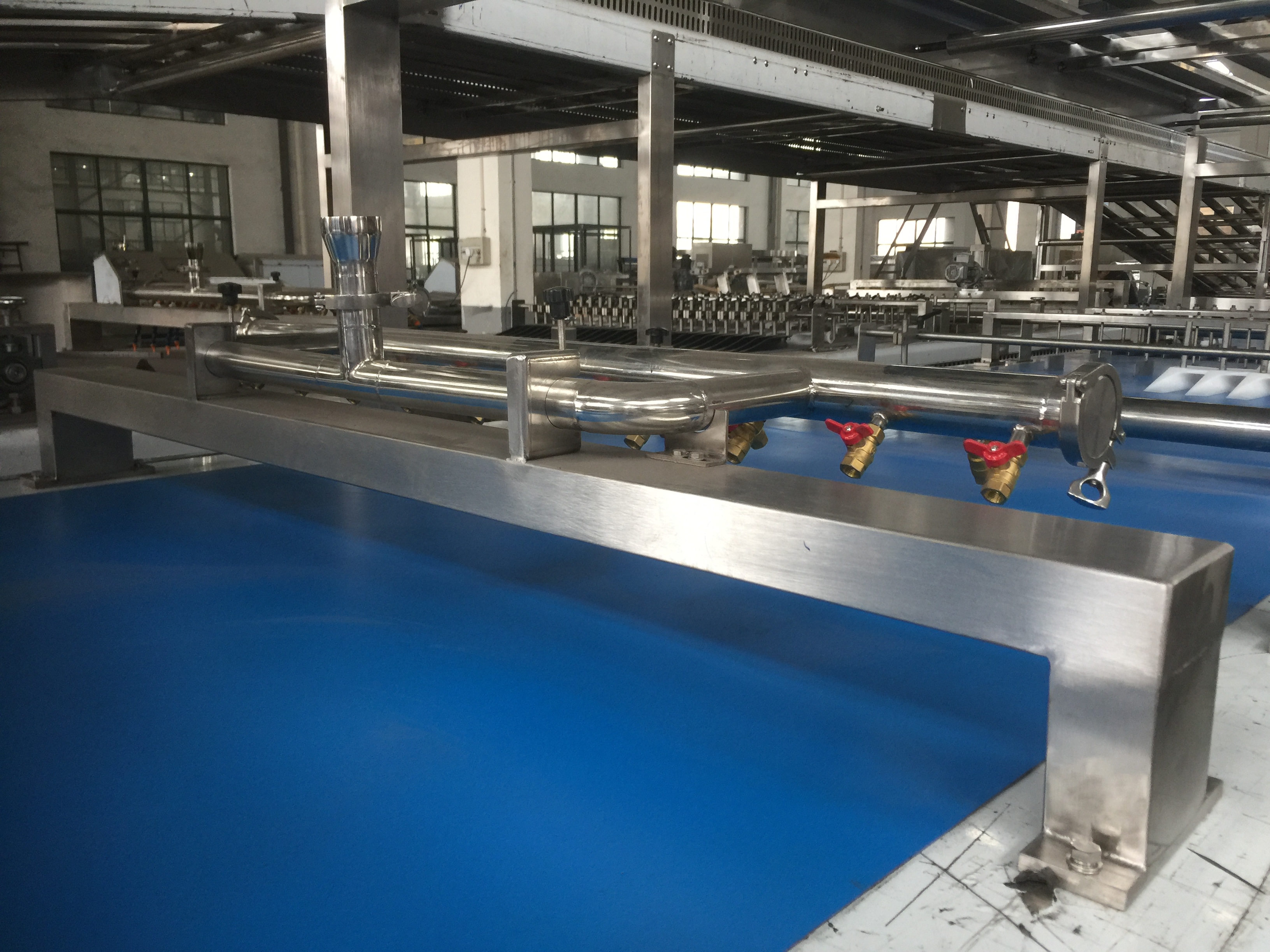 Роль процесів охолодження в лінії виробництва бутербродного торта